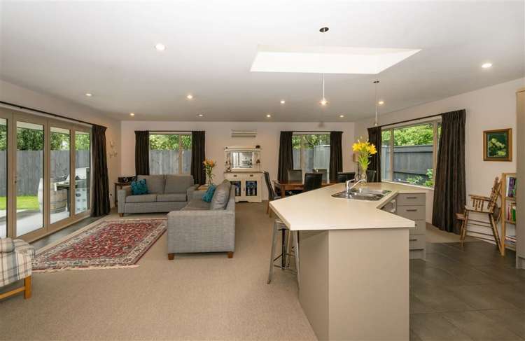 10 Roussel Place Springlands_1