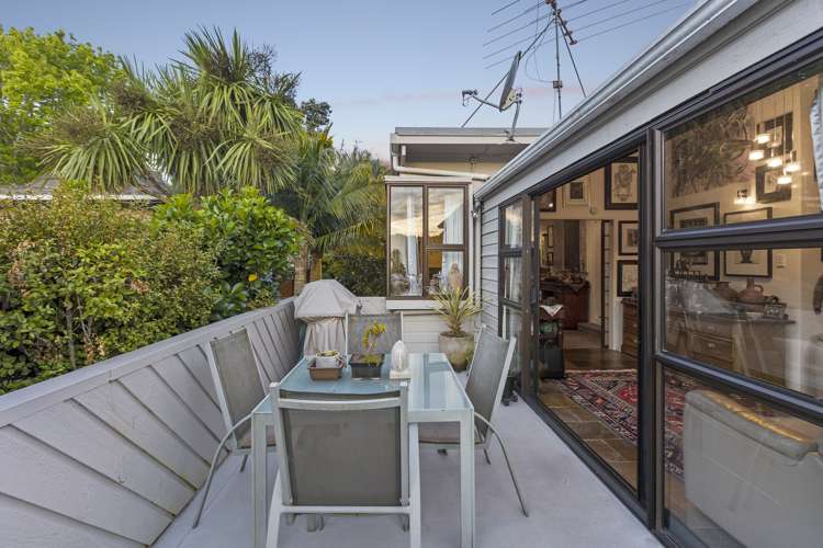 16 Ragley Street Titirangi_7