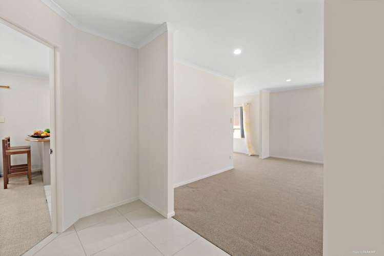 16 Lilybank Crescent East Tamaki_10
