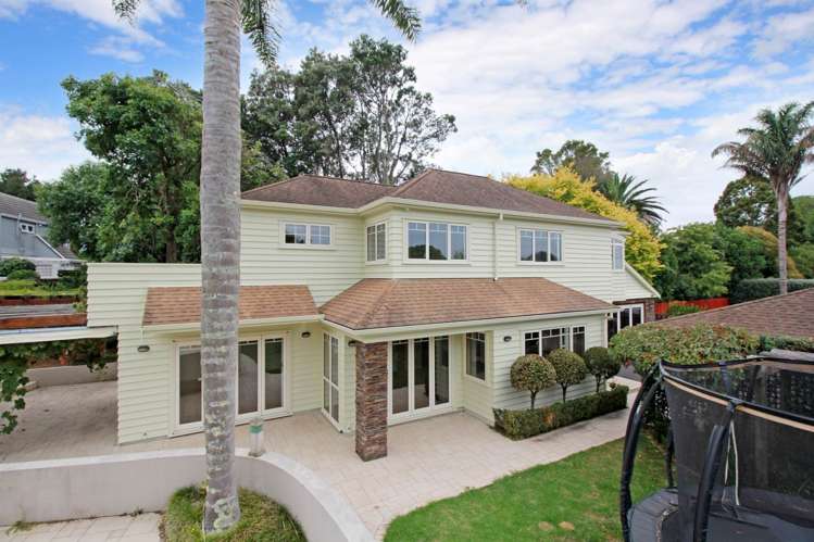 Mears Place Epsom_19