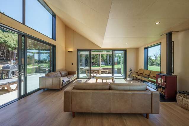 10 Goldie Lane Albert Town_3