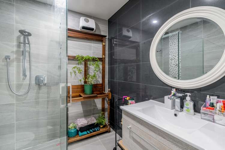 32 Brook Street Riverton_14