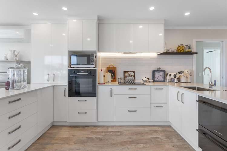 37 Maunganamu Drive Wharewaka_9