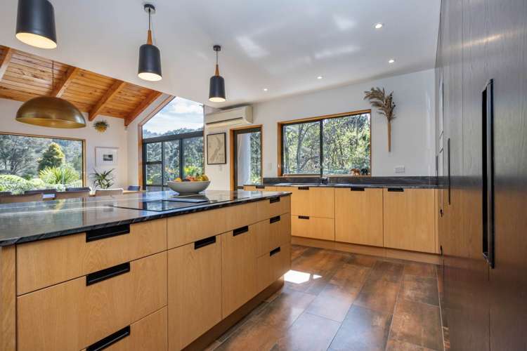 366g Huia Road Titirangi_15