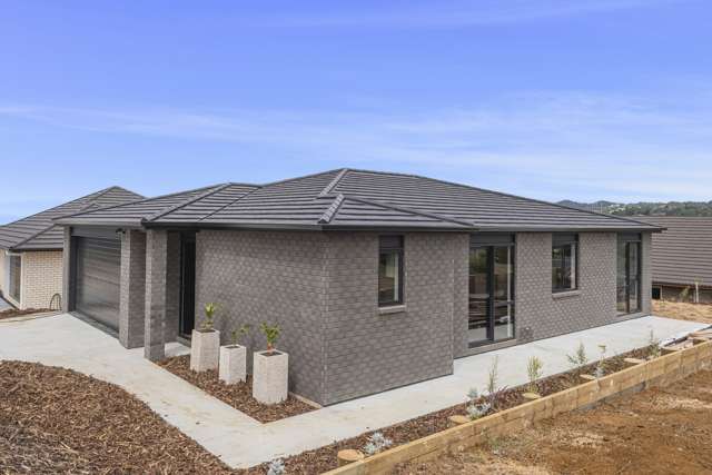 Beautiful Brick and Tile in Kamo