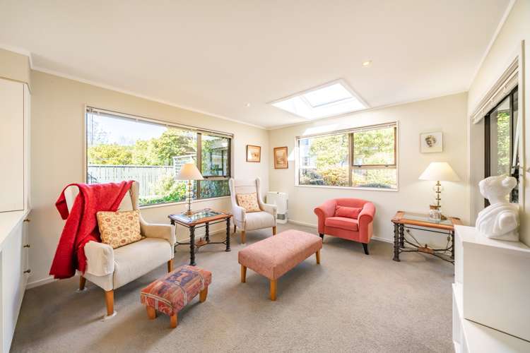 15 Longitude Place Whitby_21