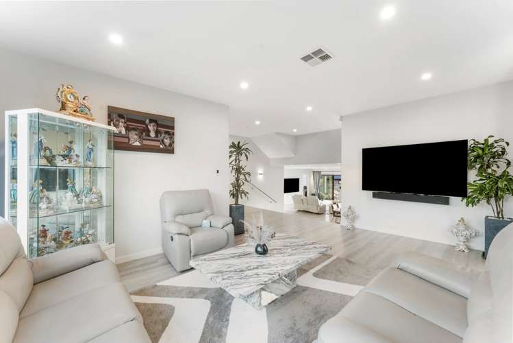 13 Michael Richard Place East Tamaki Heights_12