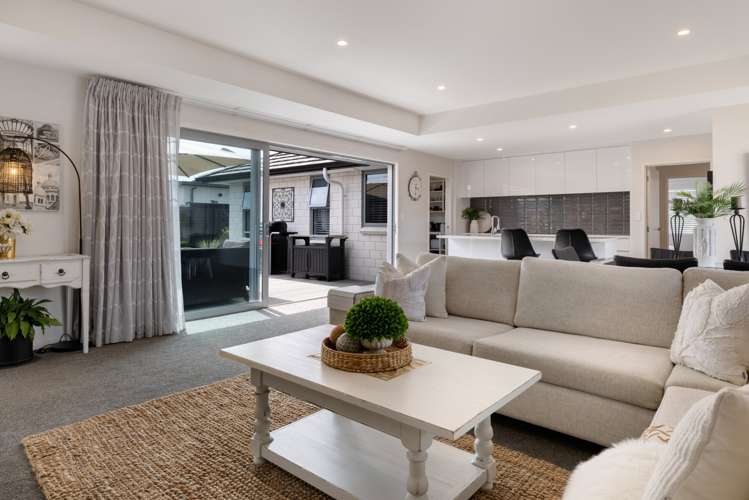 71 The Boulevard Papamoa_12