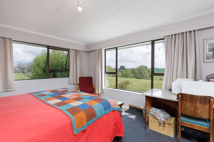 277 Hook School Road Makikihi_11