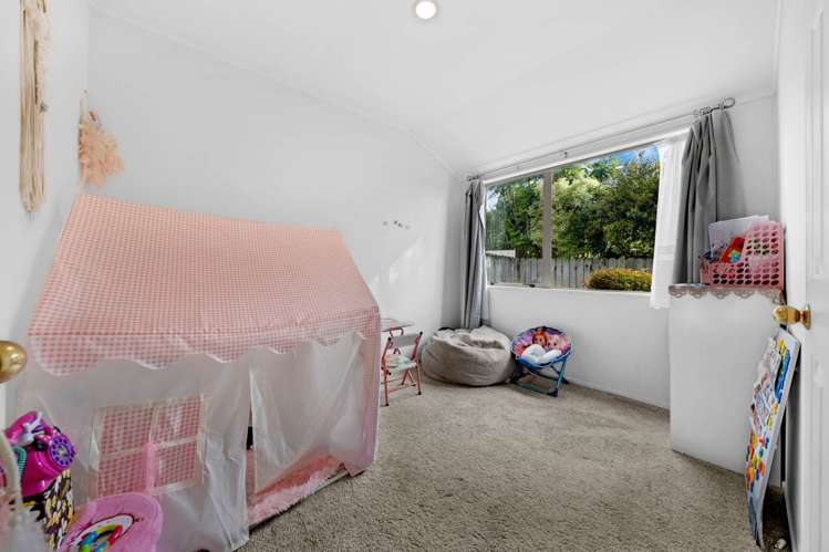 3 Plumstead Rise Glen Eden_11