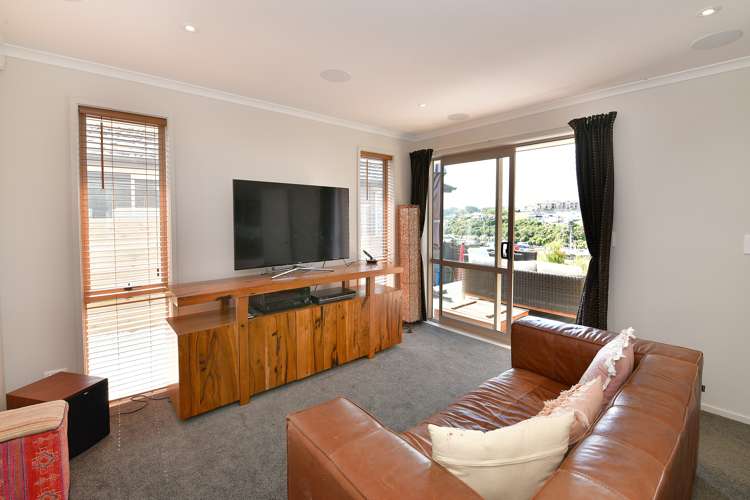 8 Resolution Drive Gulf Harbour_9