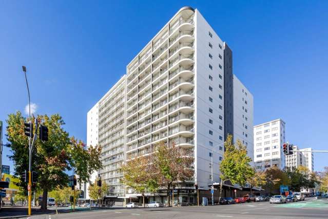 Furnished apartment in Aura Apartments, Cook S...