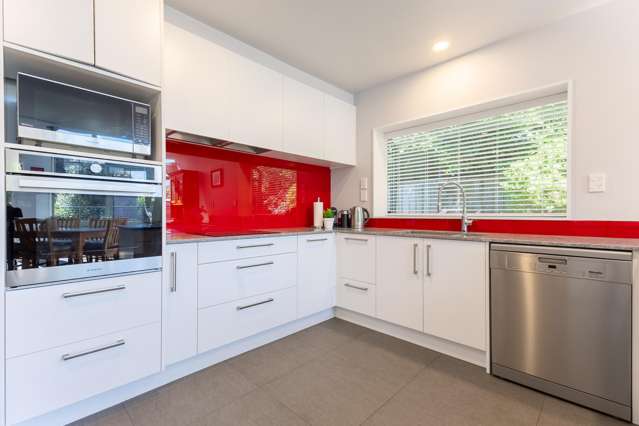 2/268 Rosetta Road Raumati Beach_4