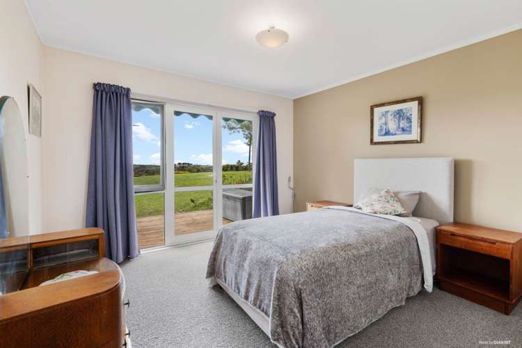 146 Cooper Road Pollok_4