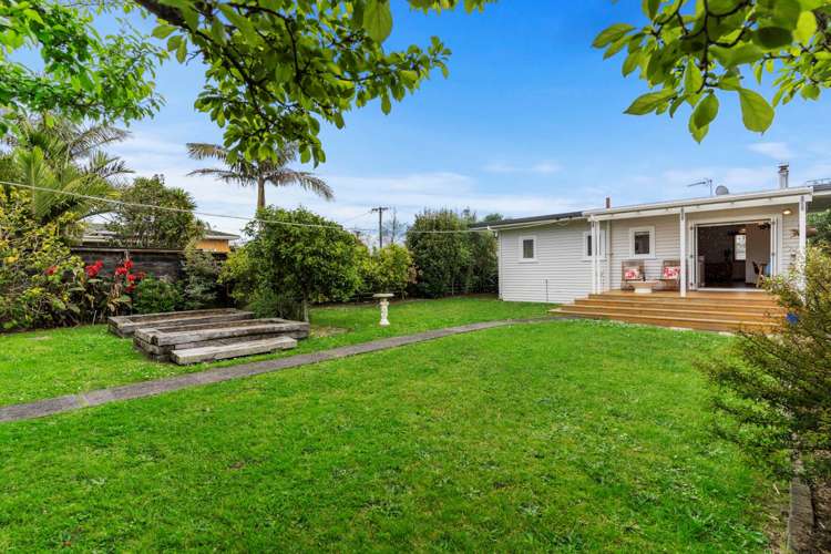 29 Rambler Crescent Beach Haven_10