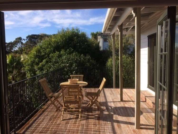 227 Golf Road Titirangi_11