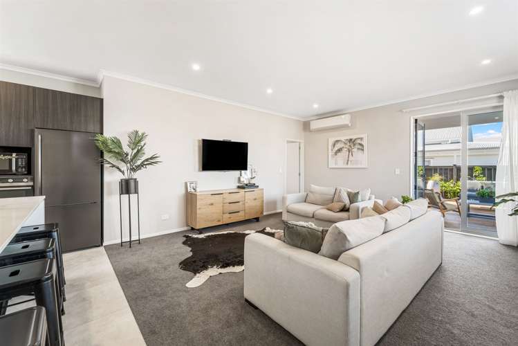 14 Kuku Avenue Red Beach_5