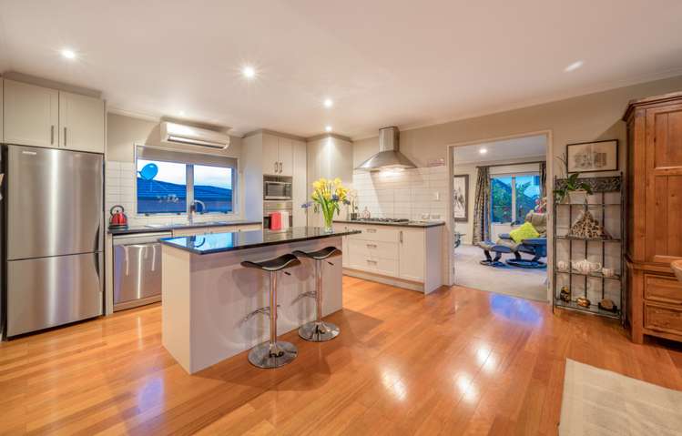 22 Gibbston Crescent Flat Bush_4