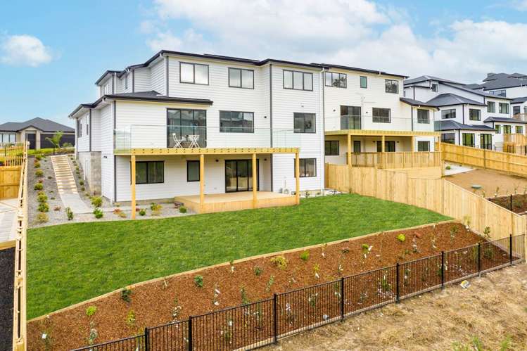 3 Crows Road Swanson_10