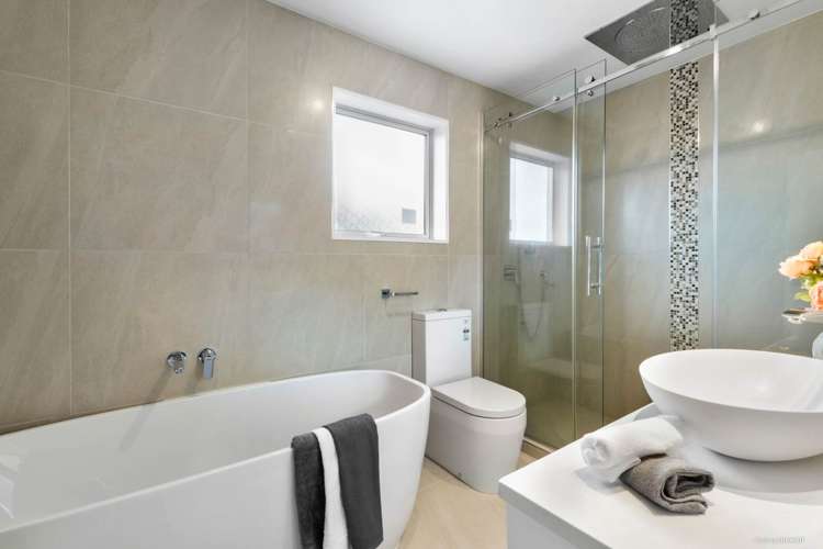 28 Lowburn Place Clover Park_11