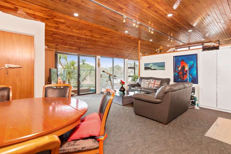 222 Whitney Street Blockhouse Bay_11