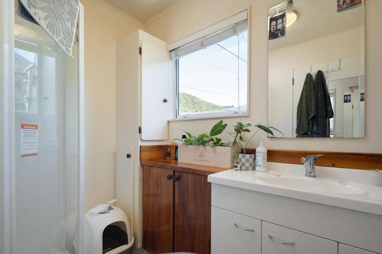 10 and 10a Cornwall Street Picton_26