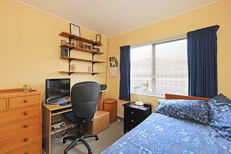 1242 Louie Street Parkvale_15