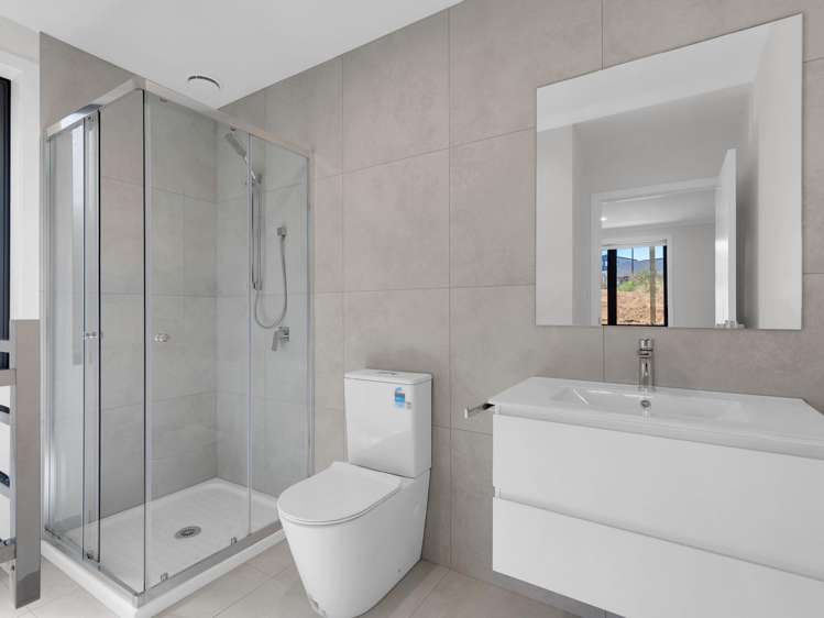 2/42 Ladeira Place Fitzroy_11