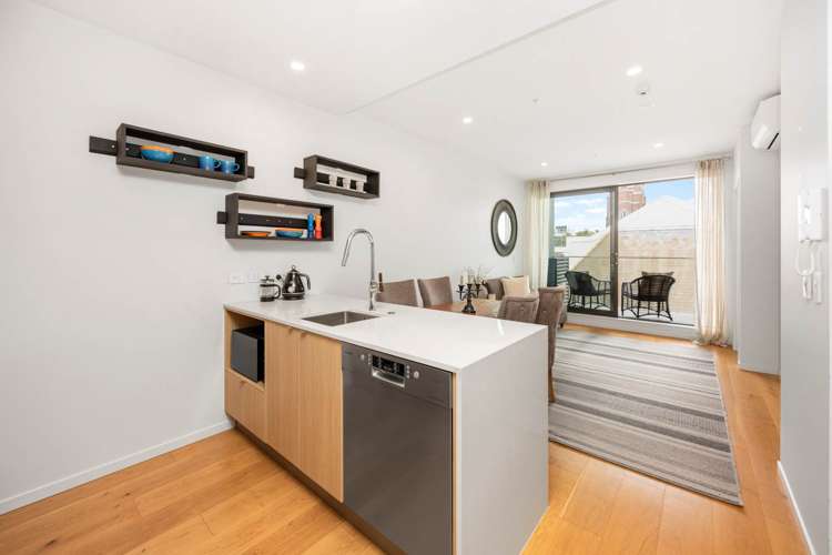 418/9 Madeira Lane_3