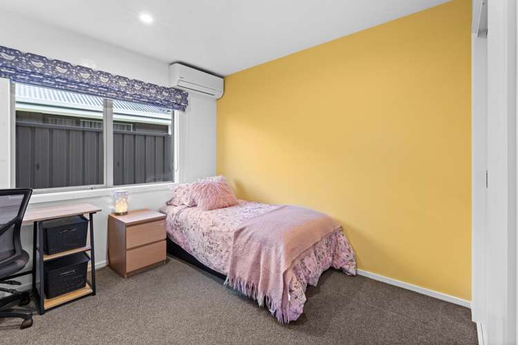 20 Dinneen Close Frimley_12