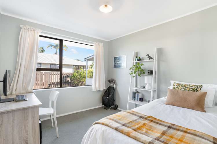 22 Compass Place Te Atatu Peninsula_10