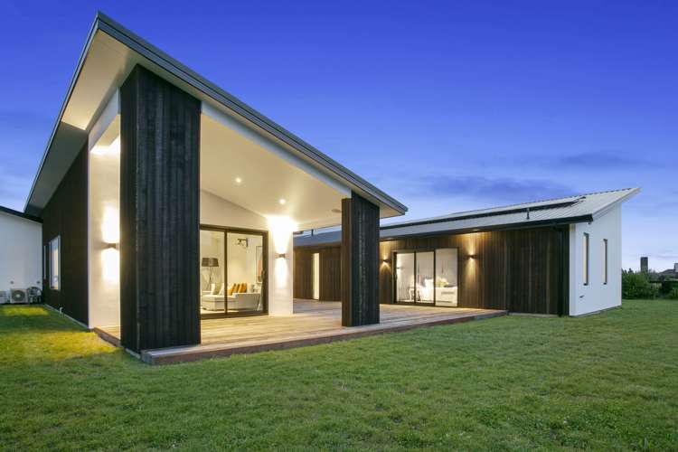 4 Alan Livingston Drive Cambridge_0