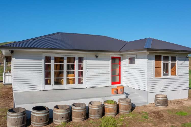40 Jones Road Porangahau_1