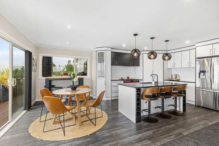 152 Endeavour Drive Whitby_7