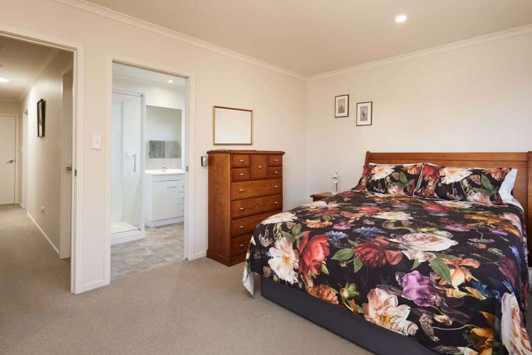 10 Ara Drive Redwoodtown_12