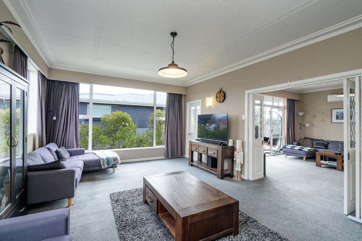 337 Racecourse Road_4