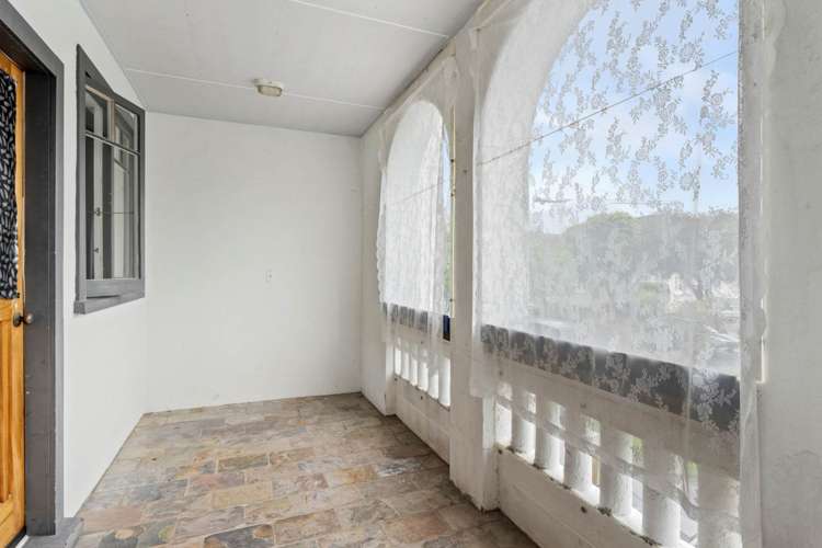 8/5 Sarawia Street Newmarket_10