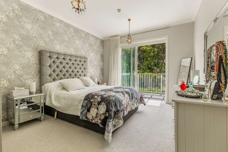 24 Eaves Bush Parade Orewa_15