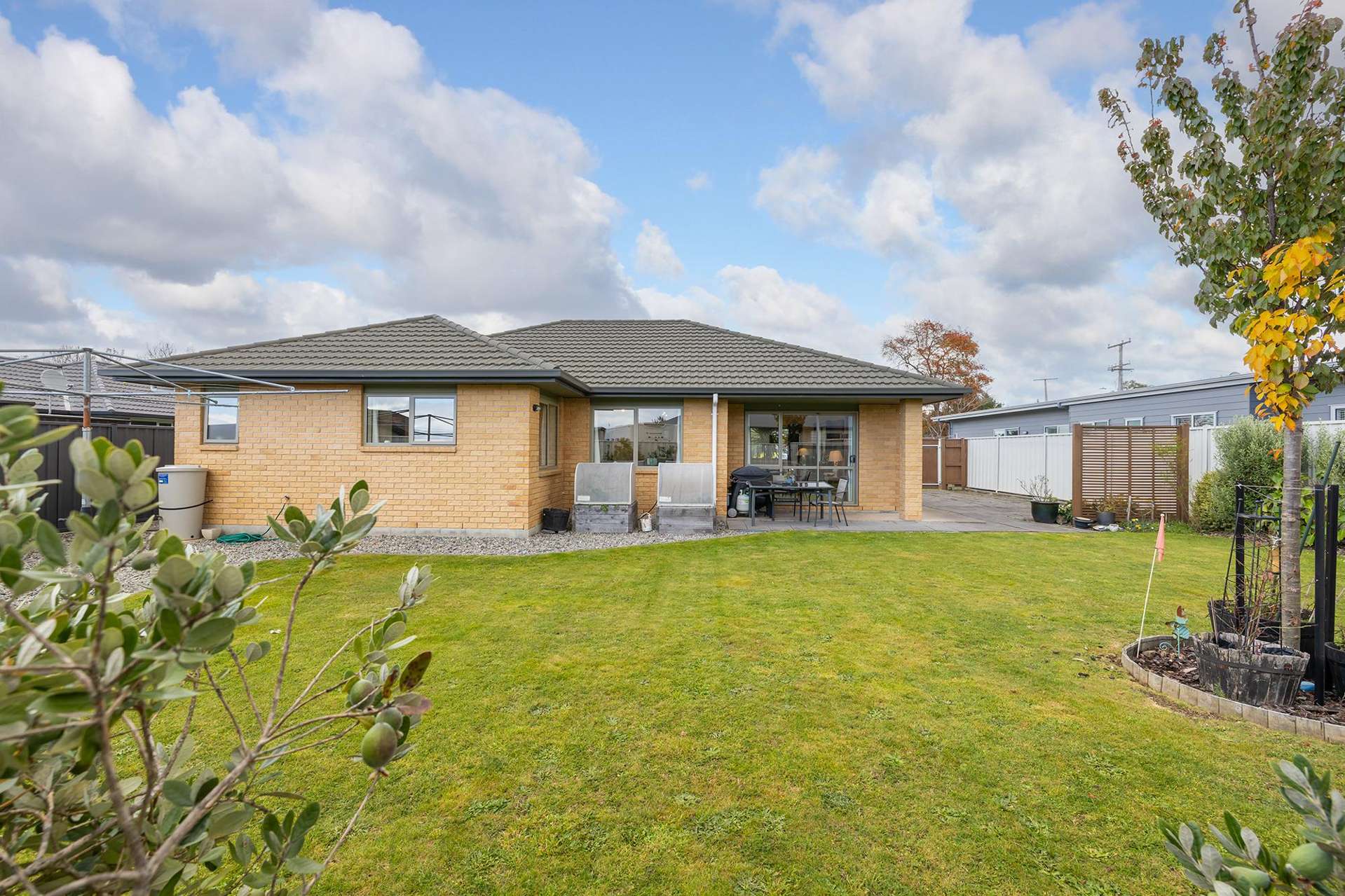 108 Solway Crescent Solway_0