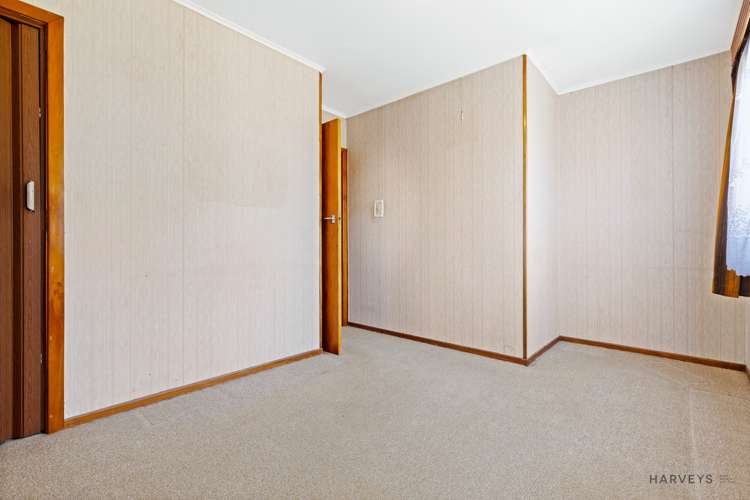 5 Cobham Crescent Kelston_11