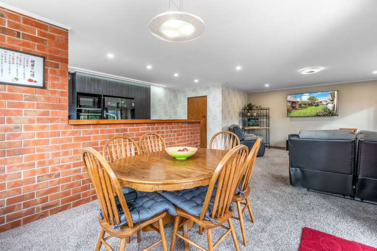 293 Queens Drive Windsor_30