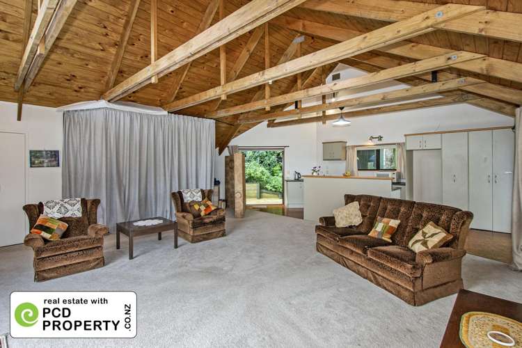 20 Memorial Drive Parahaki_5