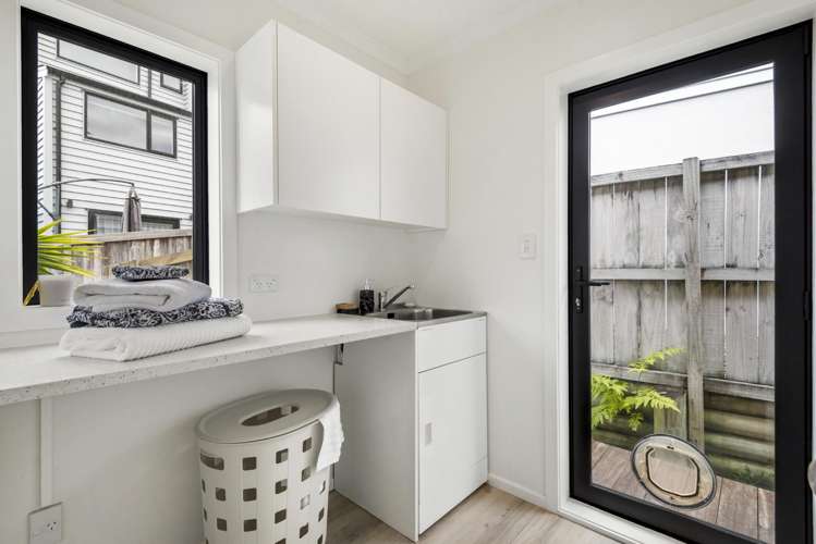 67A Sunrise Avenue Murrays Bay_24