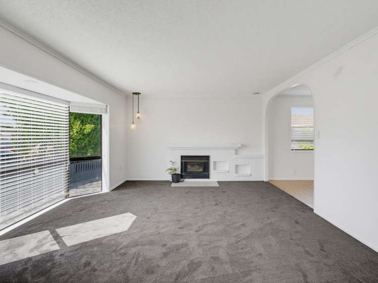 33 Joanna Place Deanwell_9