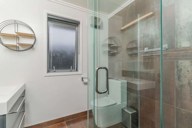 91 Sunline Avenue Lincoln_11