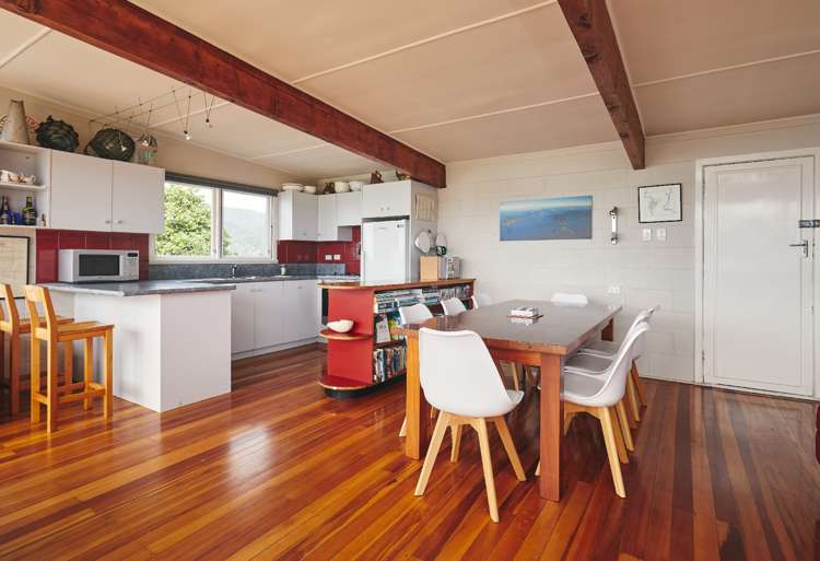 311 Port Underwood Road Whatamango Bay_5