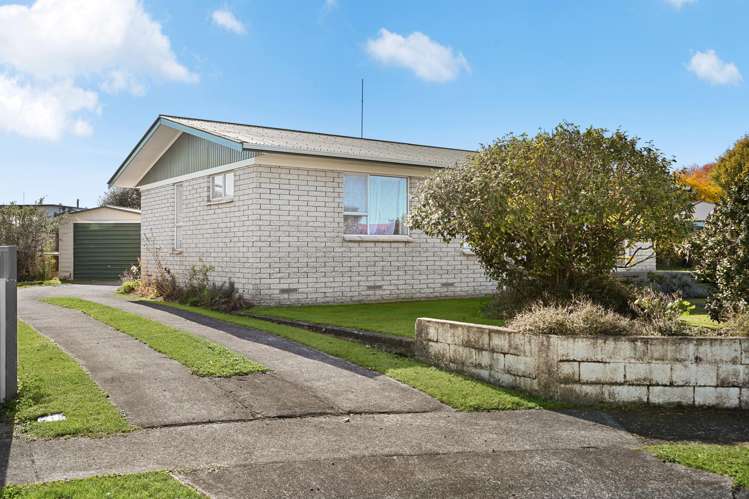 6 Dickens Place_0