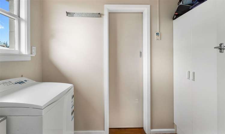 72 Kathleen Crescent Hornby_12