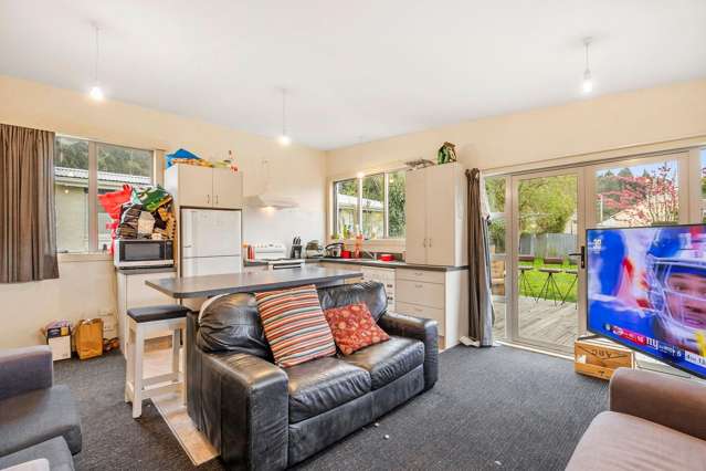 8 Allen Street North East Valley_4