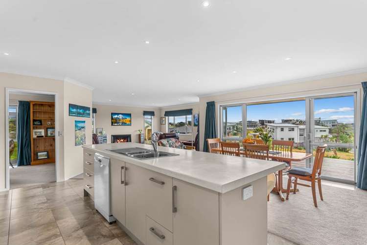 18 Kihi Place Ruakaka_5